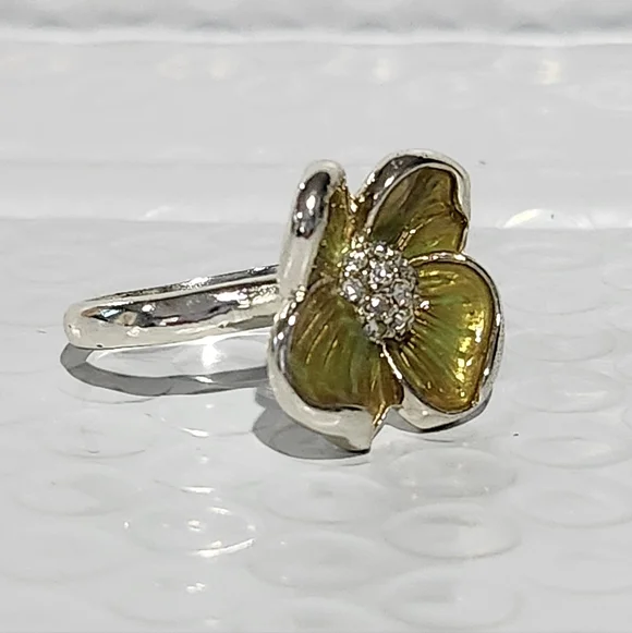 Avon Garden Beauties Flower Ring Size 10 - Picture 2 of 10